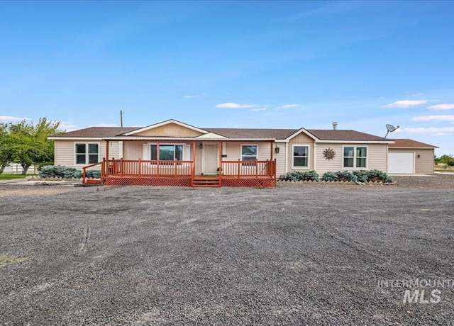 Property at 4240 4240 N 1400 E, Buhl, ID 83316, 3 beds, 2 baths
