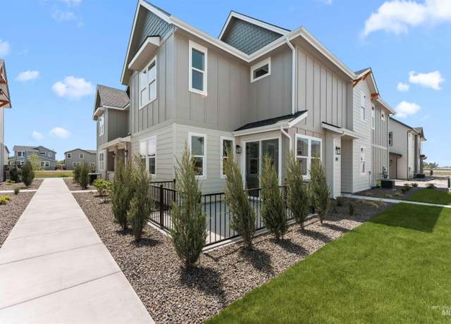 Property at 202 S Koyukuk Ln, Star, ID 83669, 4 beds, 3 baths