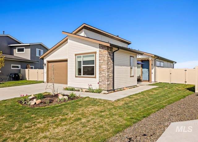 Property at 2850 W Epona, Meridian, ID 83642, 3 beds, 2 baths