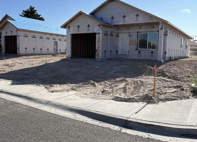 Property at 1026 S Eisenhower, Jerome, ID 83338, 2 beds, 2 baths