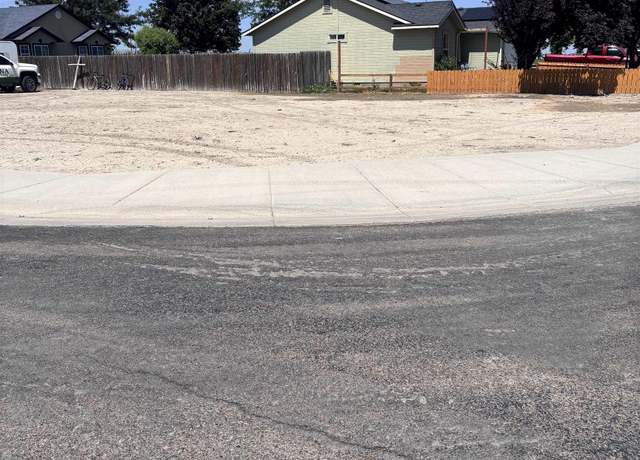 Property at 103 Rose Petal Ct, Wilder, ID 83676