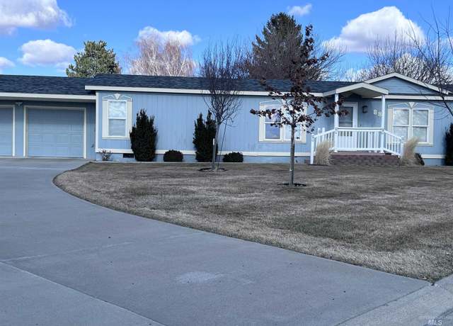Property at 910 Moonglo Rd #88, Buhl, ID 83316, 2 beds, 2 baths