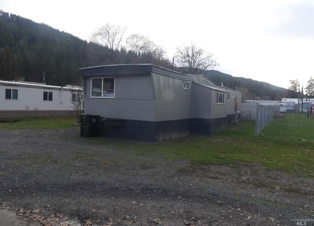 Property at 145 107th St, Orofino, ID 83544, 3 beds, 1.5 baths