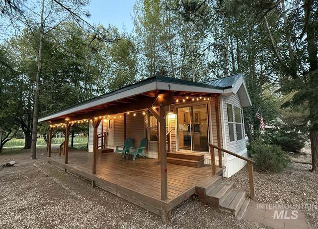 Property at 9 H St, Cascade, ID 83611, 1 bed, 1 bath