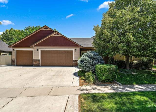 Property at 1026 S Riverstone Dr, Nampa, ID 83686, 3 beds, 2 baths