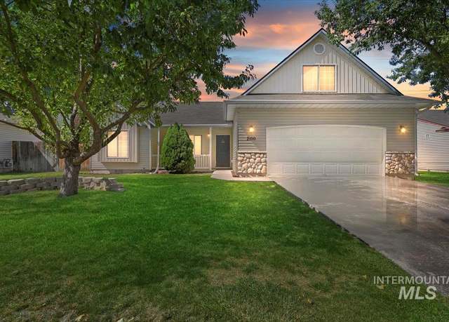 Property at 2100 Swallowtail Pl, Nampa, ID 83686, 3 beds, 2 baths