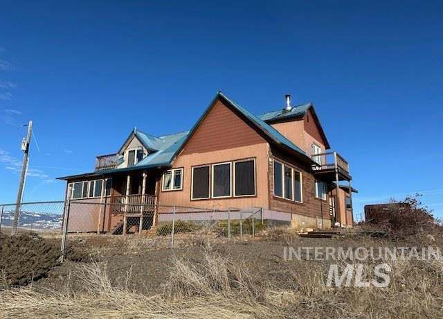 Property at 1252 Mesa Rd, Mesa, ID 83643, 2 beds, 2 baths