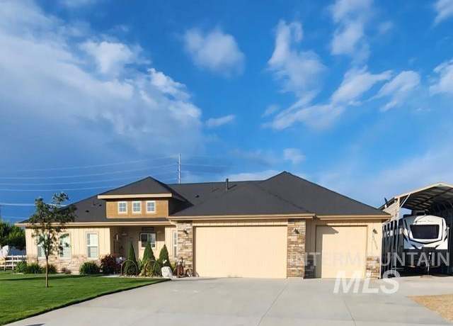 Property at 24904 Enchanted Pine Ct, Caldwell, ID 83607, 3 beds, 2 baths