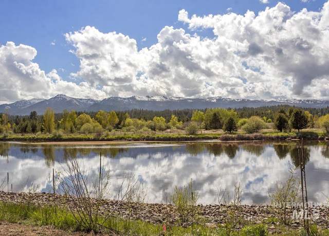 Property at L13 B1 Warren Dr, Cascade, ID 83611