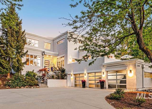 Property at 2196 E Ridgecrest Dr, Boise, ID 83712, 4 beds, 3.5 baths