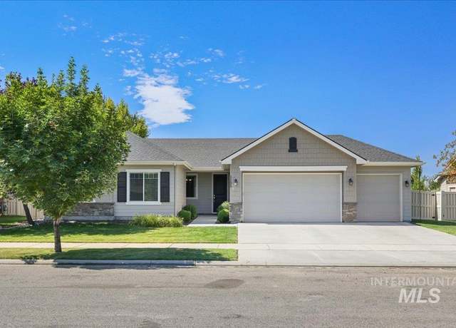 Property at 1155 White Horse Ridge Dr, Middleton, ID 83644, 4 beds, 2 baths