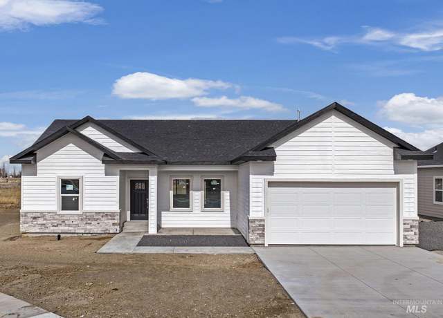 Property at 1114 14th St, Rupert, ID 83350-1251, 4 beds, 2 baths