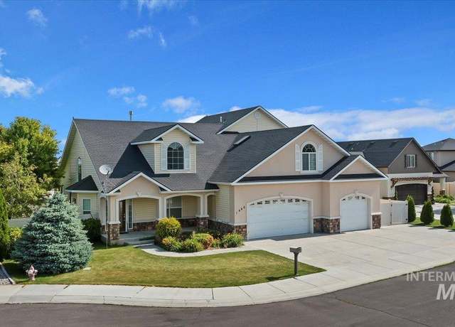 Property at 1446 Riverbend Pl, Twin Falls, ID 83301, 5 beds, 3.5 baths