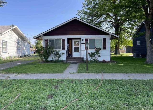Property at 410 3rd Ave E, Jerome, ID 83338, 3 beds, 2 baths