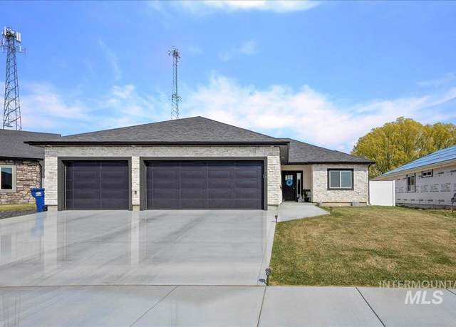 Property at 1512 Bird Farm Dr, Jerome, ID 83338, 3 beds, 2.5 baths