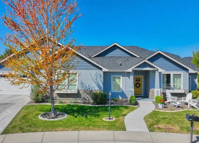 Property at 1001 Huntington Ct, Nampa, ID 83686, 3 beds, 2.5 baths