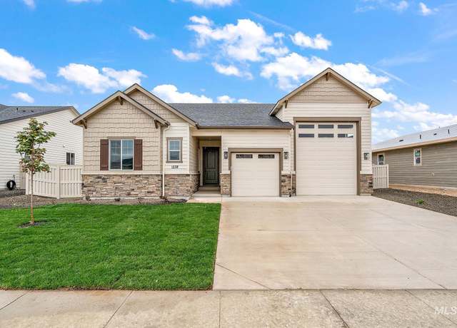 Property at 2323 N Kenora Ave, Star, ID 83669, 3 beds, 2 baths