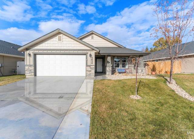 Property at 3624 E Holly Ridge Dr, Nampa, ID 83686, 3 beds, 2 baths