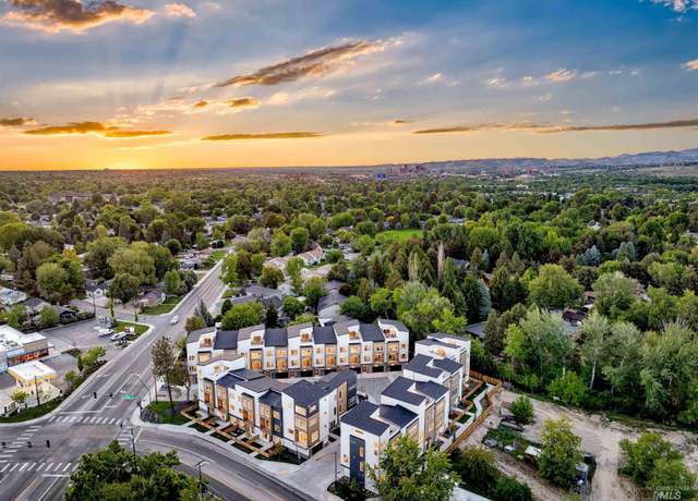 Property at 2032 S Mackinnon Ln, Boise, ID 83706, 4 beds, 2.5 baths