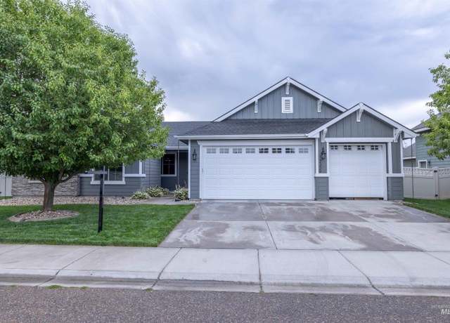 Property at 2229 W Bellagio Dr, Meridian, ID 83646, 4 beds, 2 baths