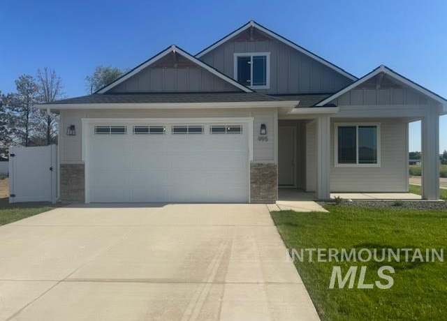 Property at 995 Twilight St, Weiser, ID 83672, 3 beds, 2 baths