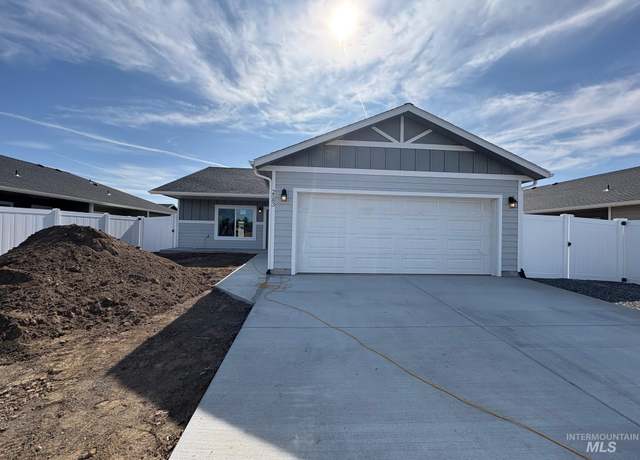 Property at 2583 Appleside Blvd, Clarkston, WA 99403, 3 beds, 2 baths
