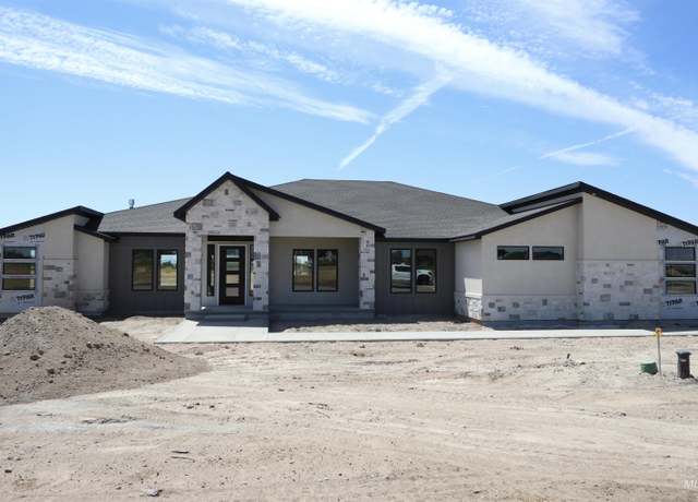 Property at 87 E 557 S, Jerome, ID 83338, 4 beds, 3 baths