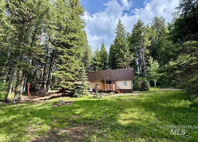 Property at 8 Kathleen Way, Cascade, ID 83611, 2 beds, 1 bath
