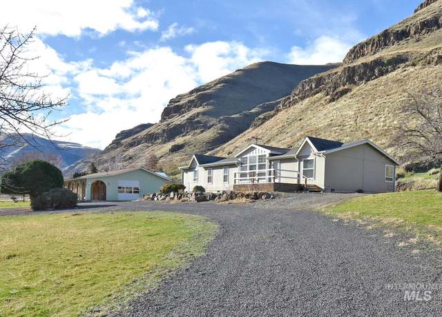 Property at 16186 Snake River Rd, Asotin, WA 99402, 3 beds, 3 baths
