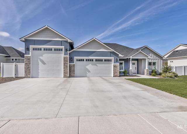 Property at 2585 NE 15th Ave, Payette, ID 83611-2087, 3 beds, 2.5 baths