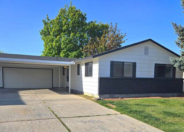 Property at 733 W Fulmer Ct, Meridian, ID 83642, 3 beds, 1.5 baths