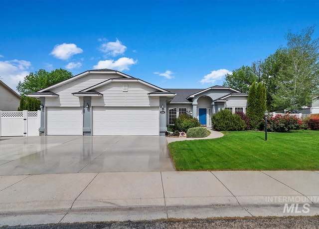 Property at 884 E Kingsford Dr, Meridian, ID 83642, 4 beds, 2 baths