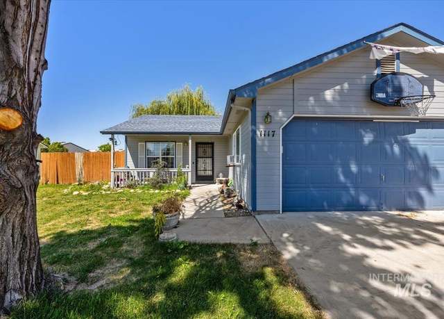 Property at 1117 S 19th St, Nampa, ID 83686, 2 beds, 1.5 baths
