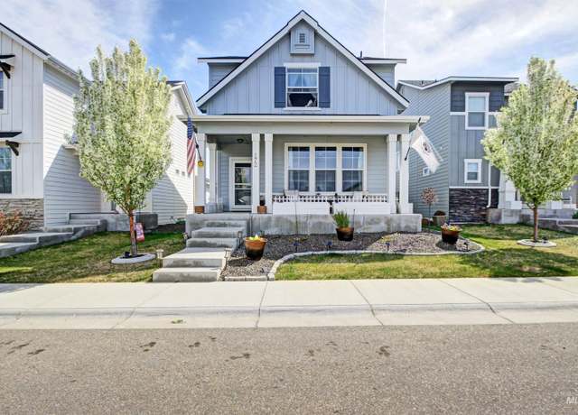 Property at 172 S Echo Canyon Ave, Meridian, ID 83642, 3 beds, 2.5 baths