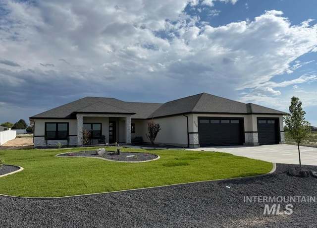 Property at 3689 E 3721 N, Kimberly, ID 83341, 4 beds, 2.5 baths