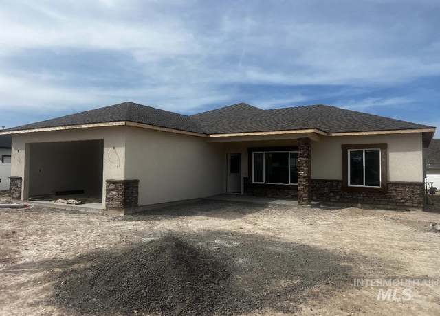Property at 215 Sandi Rd, Twin Falls, ID 83301, 3 beds, 2 baths
