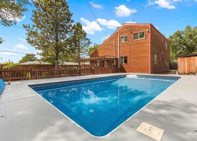 Property at 2015 Washington Ave, Caldwell, ID 83605, 6 beds, 4 baths