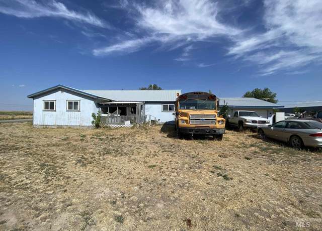 Property at 104 East St, Minidoka, ID 83343, 2 beds, 2 baths