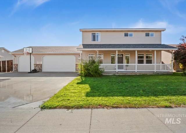 Property at 1437 NE Cinder Loop, Mountain Home, ID 83647-6368, 4 beds, 2 baths
