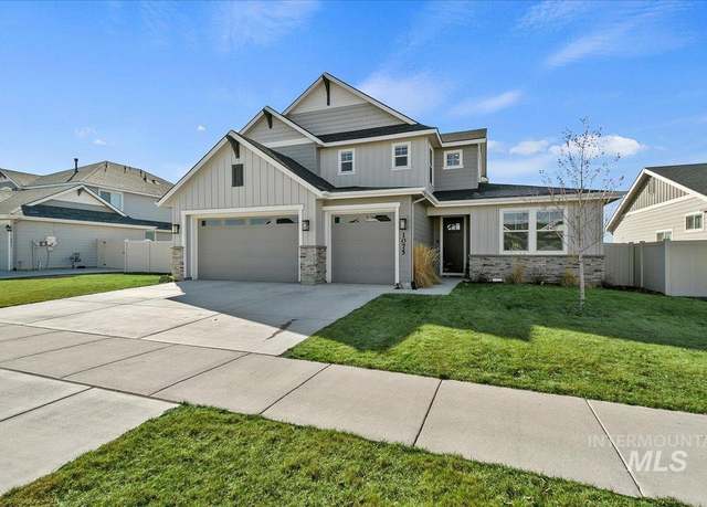 Property at 1075 E Whitetail St, Kuna, ID 83634, 5 beds, 3 baths