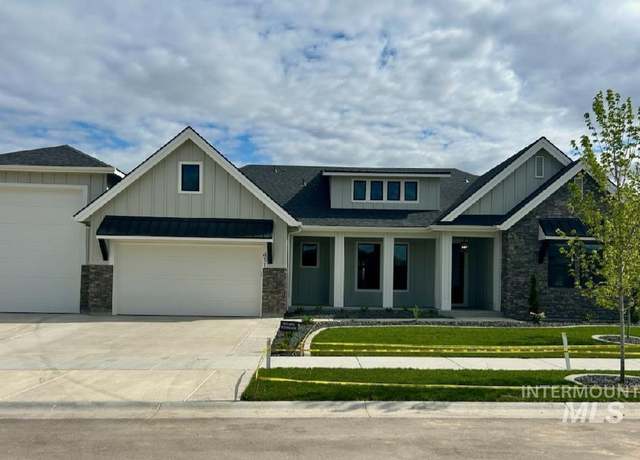 Property at 411 E Jarvis St, Meridian, ID 83642, 3 beds, 2.5 baths