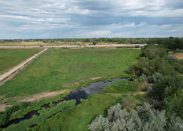 Property at 5575 Joplin Rd, Meridian, ID 83646, 4 beds, 1 bath