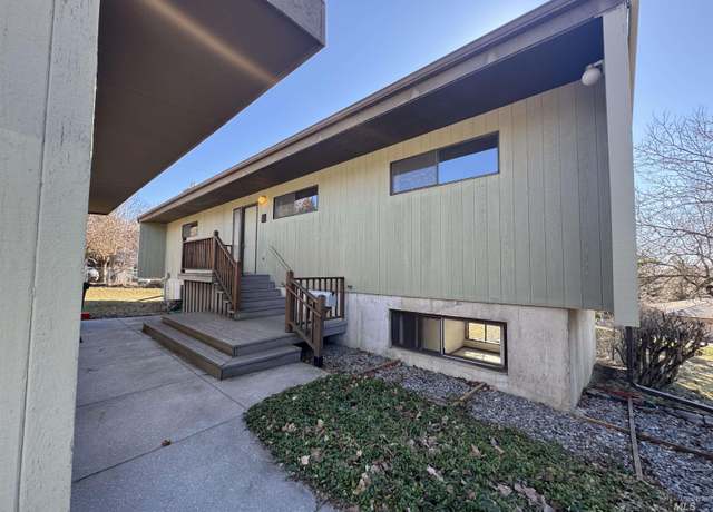 Property at 1436 View St, Moscow, ID 83843, 3 beds, 2 baths