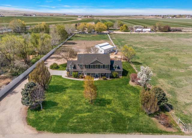 Property at 2393 E Condor Ln, Kuna, ID 83634, 4 beds, 2.5 baths