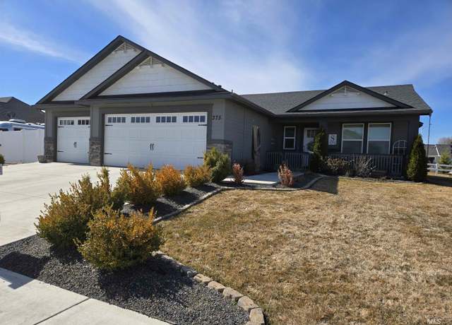 Property at 375 Cub Dr, Fruitland, ID 83619, 3 beds, 2 baths