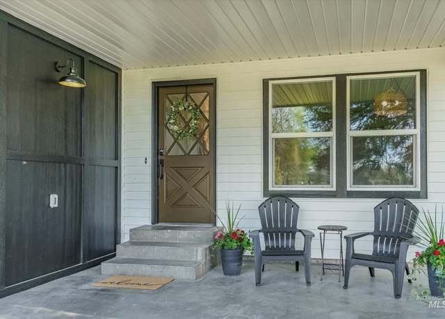 Property at 3220 W Idaho, Emmett, ID 83617, 4 beds, 2 baths