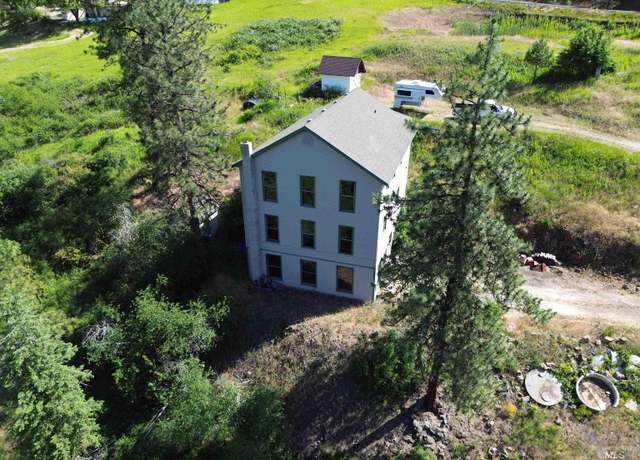 Property at 162 Friendship Ln, Kamiah, ID 83536, 5 beds, 3 baths