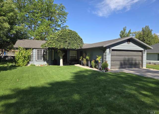 Property at 1283 Galena Dr, Twin Falls, ID 83301, 4 beds, 2 baths