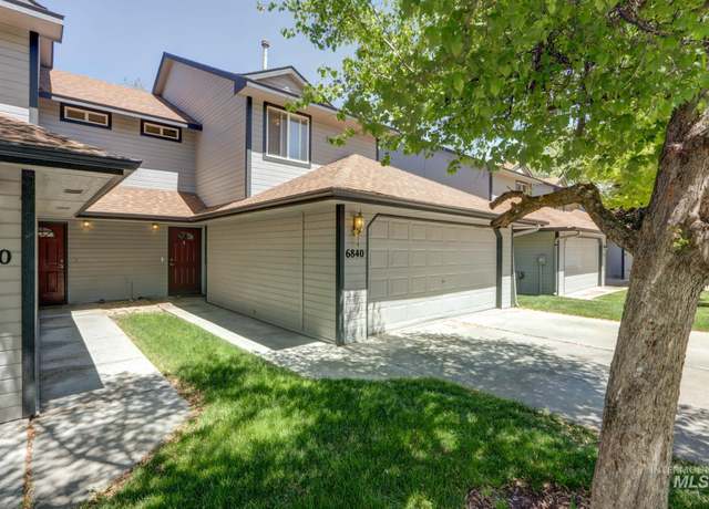 Property at 6840 W Russett St, Boise, ID 83704-0000, 3 beds, 2.5 baths