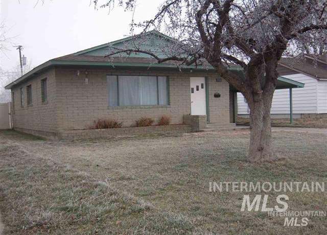 Property at 716 14th Ave N, Buhl, ID 83316, 3 beds, 1 bath